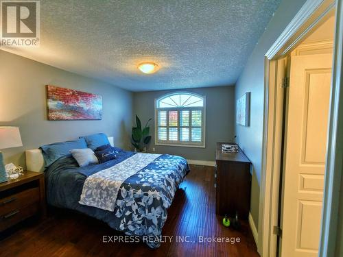 225 Terrace Wood Crescent, Kitchener, ON - Indoor Photo Showing Bedroom