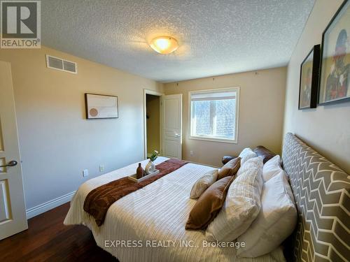 225 Terrace Wood Crescent, Kitchener, ON - Indoor Photo Showing Bedroom