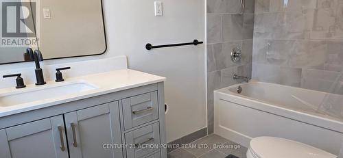 Bathroom 2nd level - 3195 Riverside Drive, Ottawa, ON - Indoor Photo Showing Bathroom