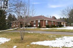 3 PINEHILL Drive  Brantford, ON N3T 0M5
