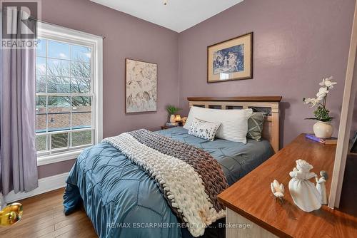 Upper Level - Bedroom - 287 Main Street E, Grimsby, ON - Indoor Photo Showing Bedroom