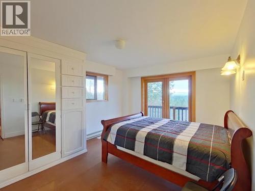 2005 Ralph Road, Powell River, BC - Indoor Photo Showing Bedroom