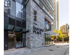 5502 1289 HORNBY STREET  Vancouver, BC V6Z 0G7