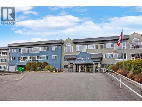 1045 Sutherland Avenue Unit# 306, Kelowna, BC - Outdoor With Balcony With Facade