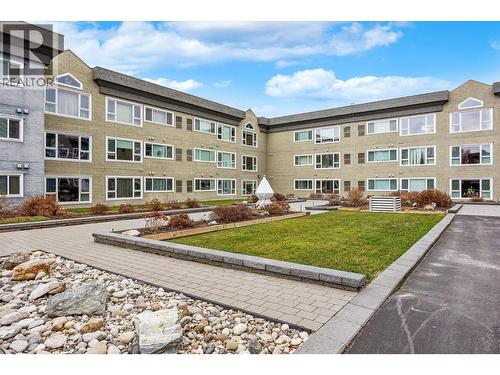 1045 Sutherland Avenue Unit# 306, Kelowna, BC - Outdoor With Balcony With Facade