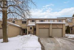 82 - 700 HARMONY ROAD N  Oshawa, ON L1K 1S2