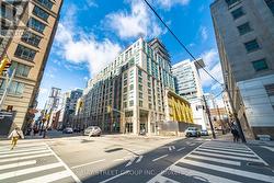 1221 - 168 SIMCOE STREET  Toronto, ON M5H 4C9