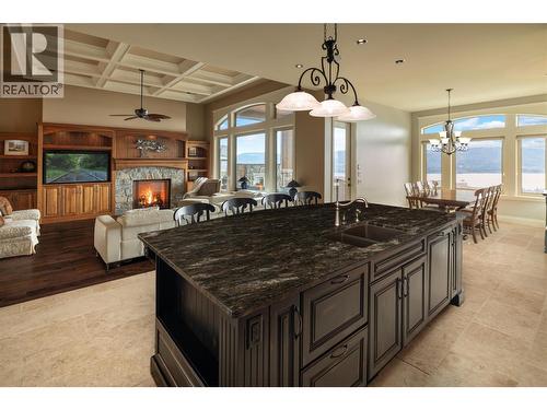 954 Hewetson Avenue, Kelowna, BC - Indoor With Fireplace
