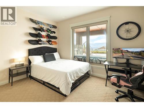 954 Hewetson Avenue, Kelowna, BC - Indoor Photo Showing Bedroom