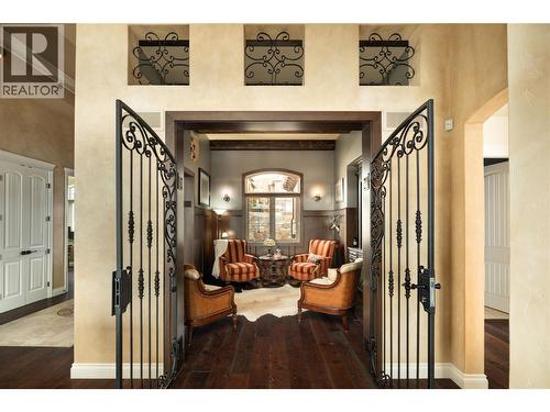 954 Hewetson Avenue, Kelowna, BC - Indoor Photo Showing Other Room