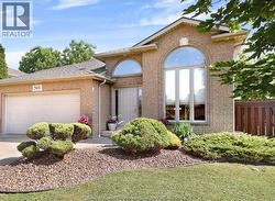 569 SARAH COURT  Windsor, ON N9G 2Y8