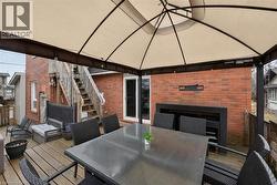 Main Level - Walk out to deck & pool - 