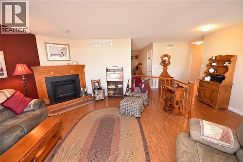 5600 Blackwell Sideroad Unit# 450, Sarnia, ON - Indoor Photo Showing Living Room With Fireplace