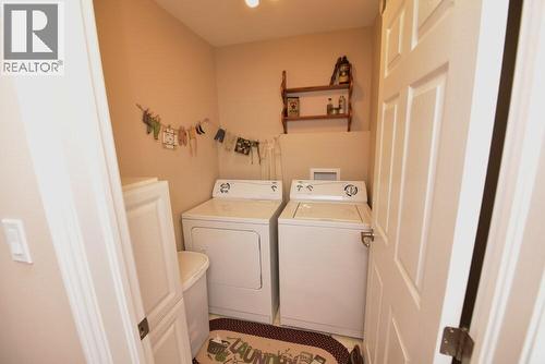 5600 Blackwell Sideroad Unit# 450, Sarnia, ON - Indoor Photo Showing Laundry Room