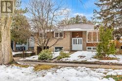 1364 EVERALL ROAD  Mississauga, ON L5J 3L5