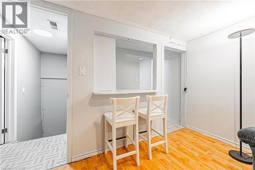 2220 Upper Middle Road Unit# 4, Burlington, ON - Indoor