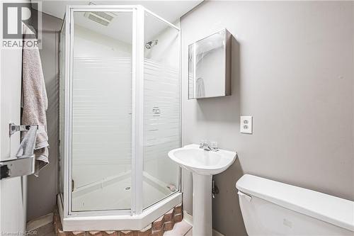 2220 Upper Middle Road Unit# 4, Burlington, ON - Indoor Photo Showing Bathroom