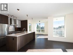 1205 3007 GLEN DRIVE  Coquitlam, BC V3B 0L8