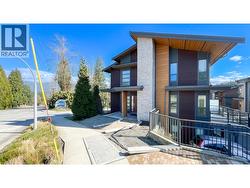 1 70 SEAVIEW DRIVE  Port Moody, BC V3H 0J9