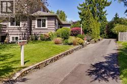 1718 Garnet Rd  Saanich, BC V8P 3C8