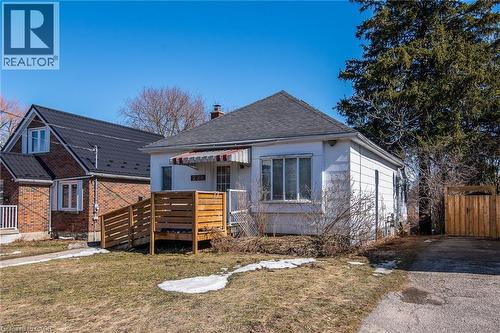 230 LANCASTER Street W  Kitchener, ON N2H 4V1
