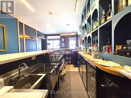 826 Somerset Street W, Ottawa, ON 