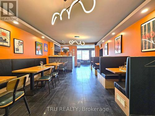 826 Somerset Street W, Ottawa, ON 