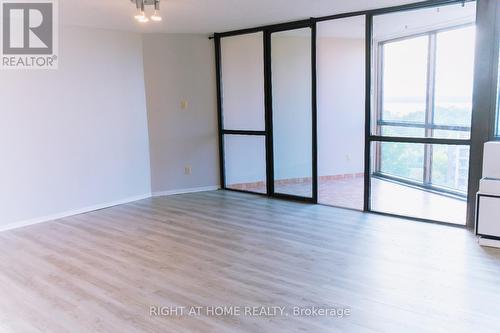 1516 - 2871 Richmond Road, Ottawa, ON - Indoor Photo Showing Other Room