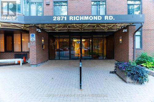 1516 - 2871 Richmond Road, Ottawa, ON - Outdoor