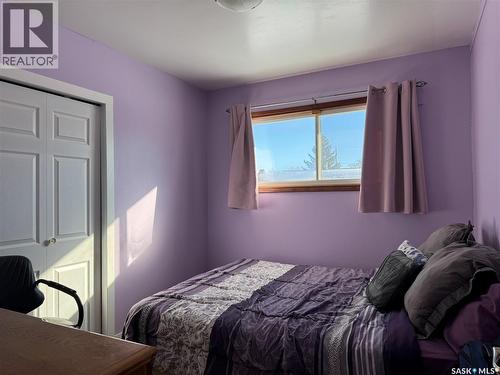 312 5Th Street W, Wynyard, SK - Indoor Photo Showing Bedroom