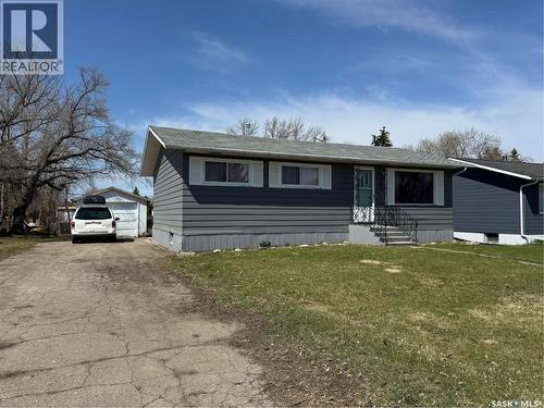 312 5Th Street W, Wynyard, SK - Outdoor