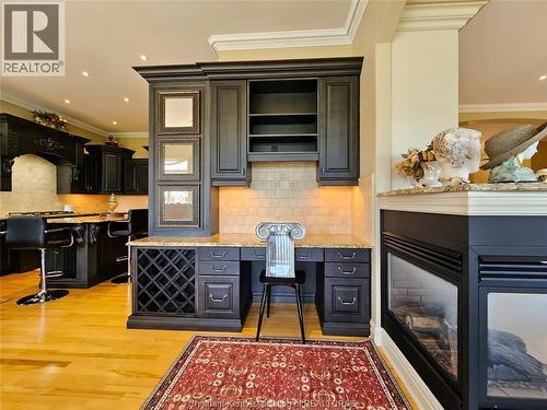 7635 Riverview Line, Chatham, ON - Indoor With Fireplace