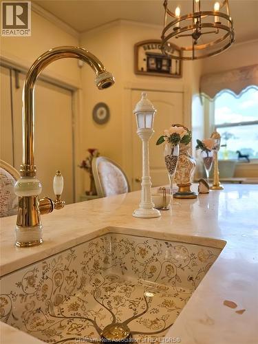 7635 Riverview Line, Chatham, ON - Indoor