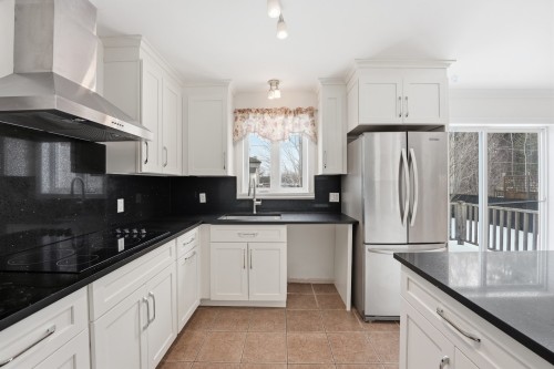 Cuisine - 3998 Rue Mousseau, L'Assomption, QC - Indoor Photo Showing Kitchen