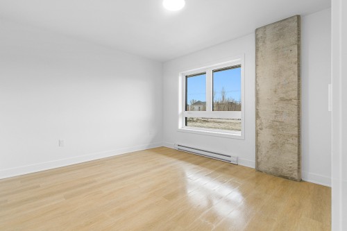 Bedroom - 18651  - 3 1/2 Rue Charles, Mirabel, QC - Indoor Photo Showing Other Room
