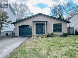 506 MAPLE AVENUE  Oakville, ON L6J 2J4