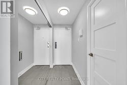 2416 - 33 ISABELLA STREET  Toronto, ON M4Y 2P7