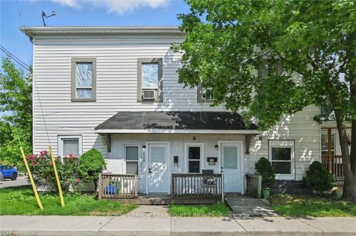 224 Rosslyn Avenue N, Hamilton, ON - Outdoor