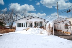 123 Rue Callières  Longueuil (Le Vieux-Longueuil), QC J4L 1K4