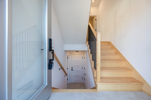 Hall d'entrée/Vestibule - 11 Rue De Beaumont, Blainville, QC - Indoor Photo Showing Other Room