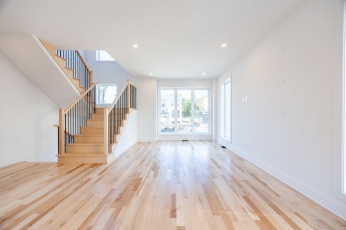 Salon - 11 Rue De Beaumont, Blainville, QC - Indoor Photo Showing Other Room