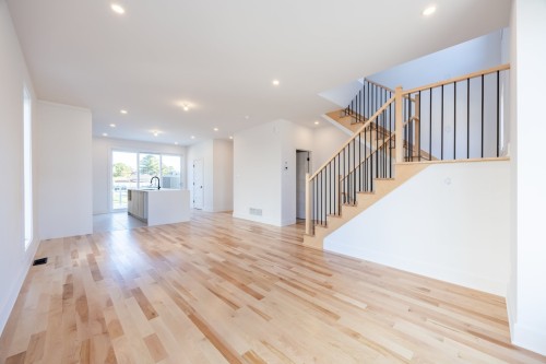 Salon - 11 Rue De Beaumont, Blainville, QC - Indoor Photo Showing Other Room