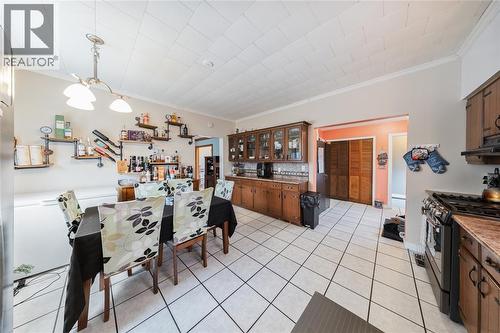 590 Simcoe Street, Warwick-Watford, ON - Indoor Photo Showing Kitchen