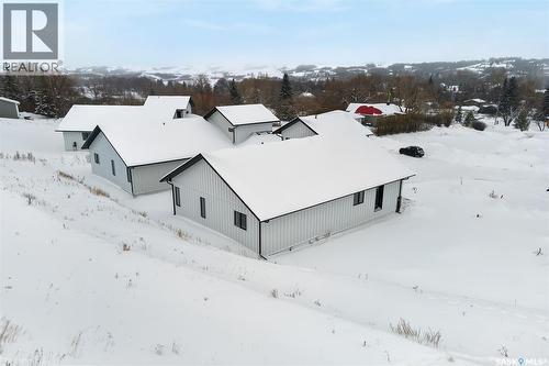 9 70 8Th Avenue, Lumsden, SK - Outdoor
