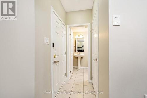 241 Pineglen Crescent, Kitchener, ON - Indoor Photo Showing Other Room