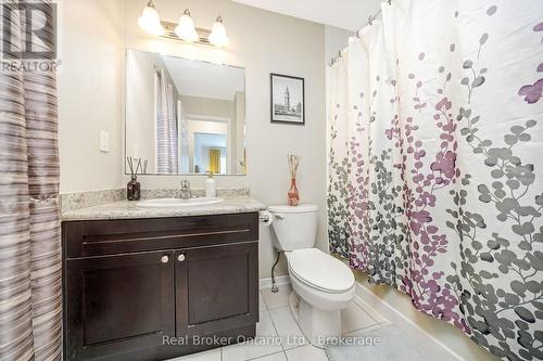 241 Pineglen Crescent, Kitchener, ON - Indoor Photo Showing Bathroom