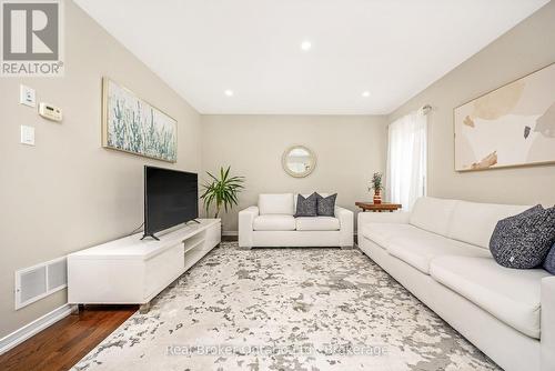 241 Pineglen Crescent, Kitchener, ON - Indoor Photo Showing Living Room