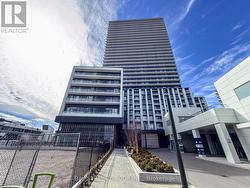 2005 - 5858 YONGE STREET  Toronto, ON M2M 3T3