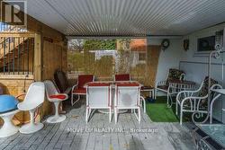 W/O BASEMENT - 34 HAMILTON DRIVE  Newmarket, ON L3Y 3E8