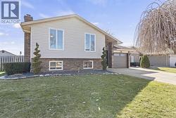 170 Gary AVENUE  Lasalle, ON N9J 1V2